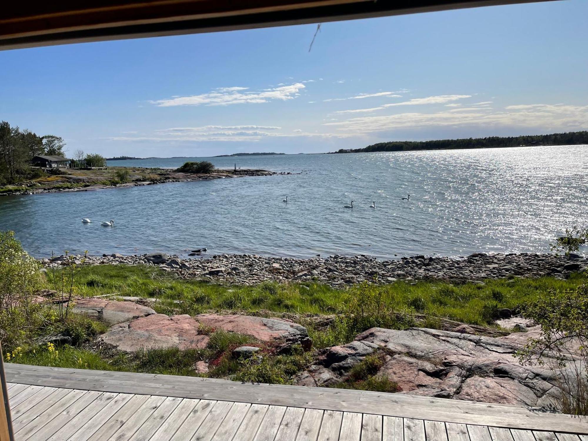 Semesterbostad With Own Beach, Seaterrace & Pavillion. Mariehamn